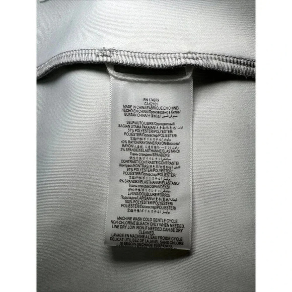 BCBGmaxazria Convertible Detachable Open Jacket Size Small Grey Casual - Picture 16 of 16